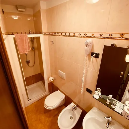 罗马格纳酒店 酒店 3*