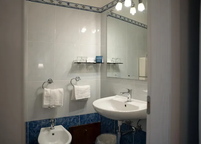 罗马格纳酒店 3*